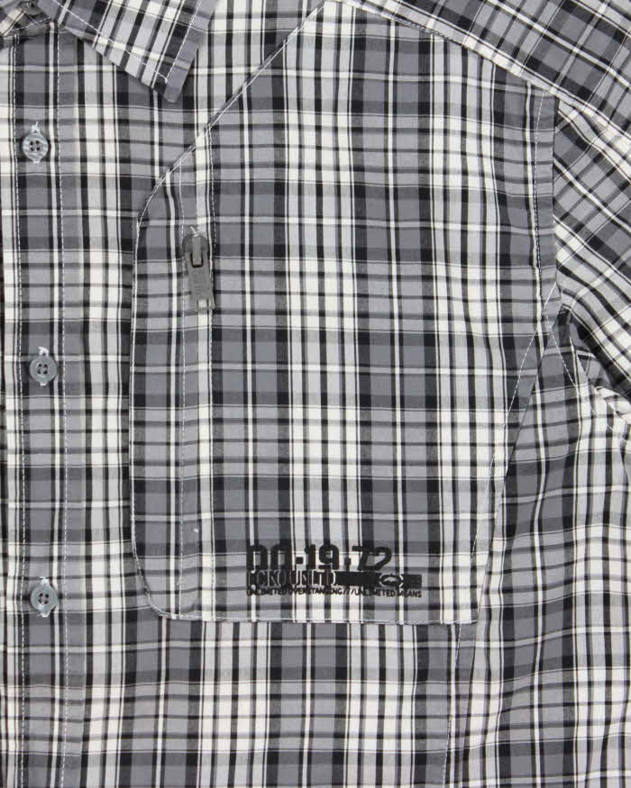 Vintage Y2K 00s Ecko UNTLD Plaid Short Sleeve Shirt - L