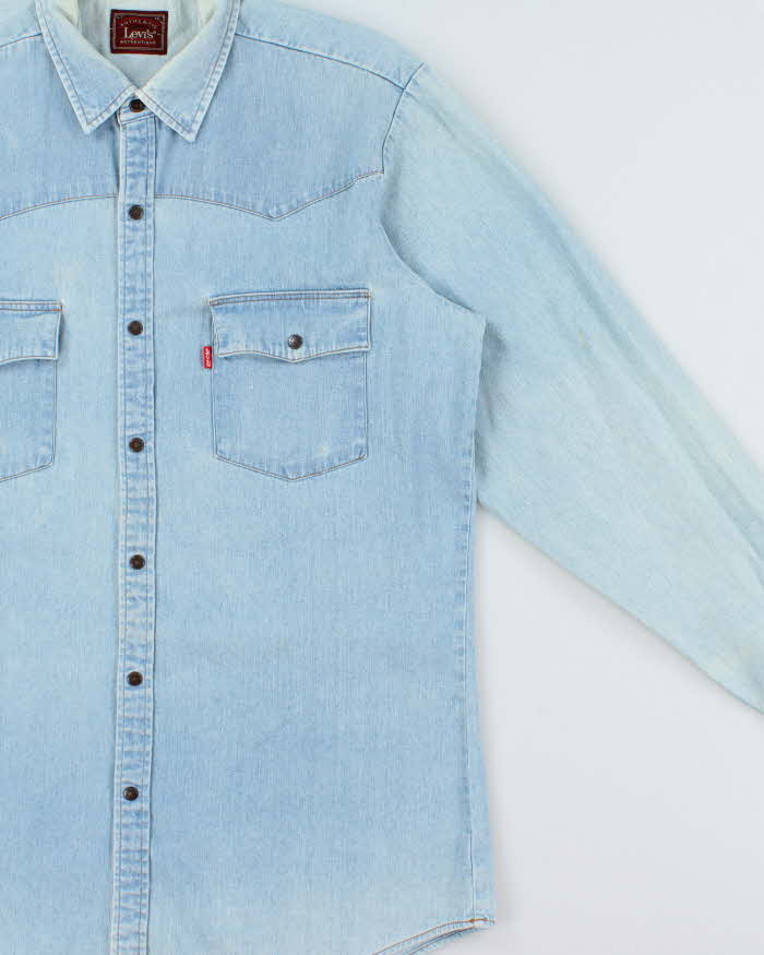 Vintage 1990s Levi's Snap Button Light Wash Denim Long Sleeve Western Shirt - L