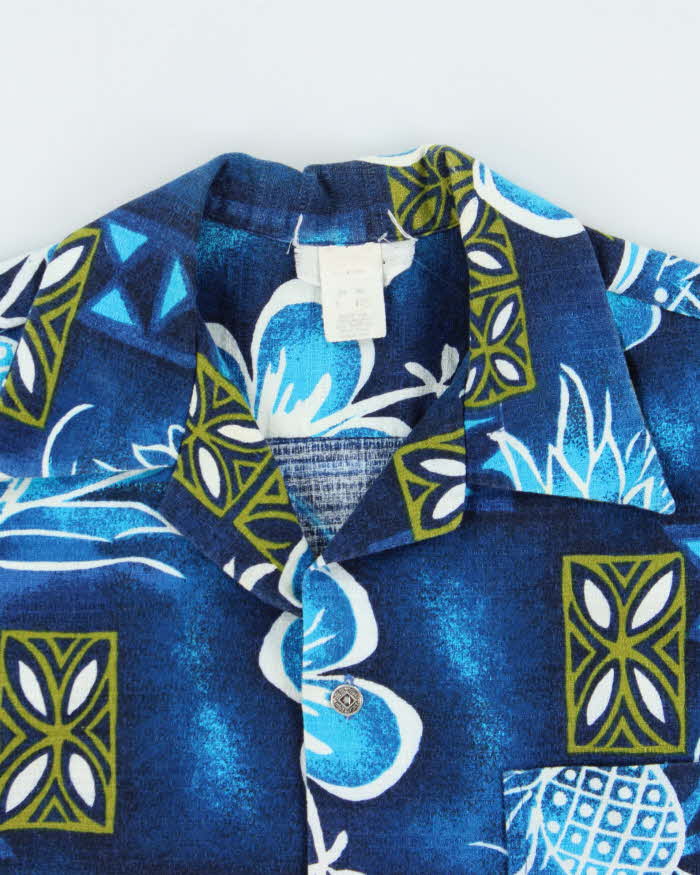 Vintage 1960s Made In USA Barkcloth Polynesian Tiki Hawaiian Shirt - L