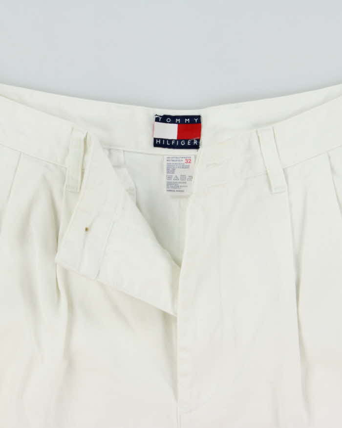 Vintage Y2K 00s Tommy Hilfiger Double Pleated Chino Relaxed Fit Wide Leg Bermuda Shorts - W30