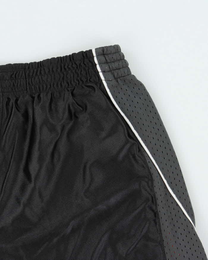 Vintage Y2K 00s Nike Reversible Heavyweight Embroidered Mesh Basketball Shorts - M