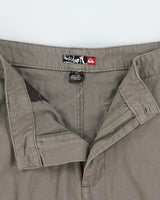 Vintage Y2K 00s Quiksilver Heavyweight Khaki Relaxed Fit Baggy Cargo Shorts - W33