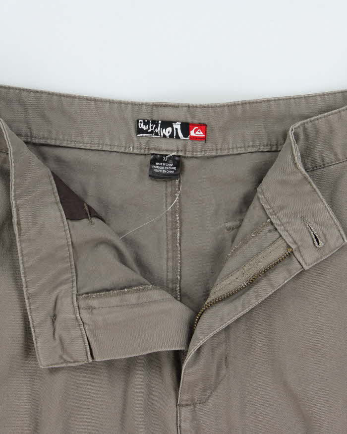 Vintage Y2K 00s Quiksilver Heavyweight Khaki Relaxed Fit Baggy Cargo Shorts - W33