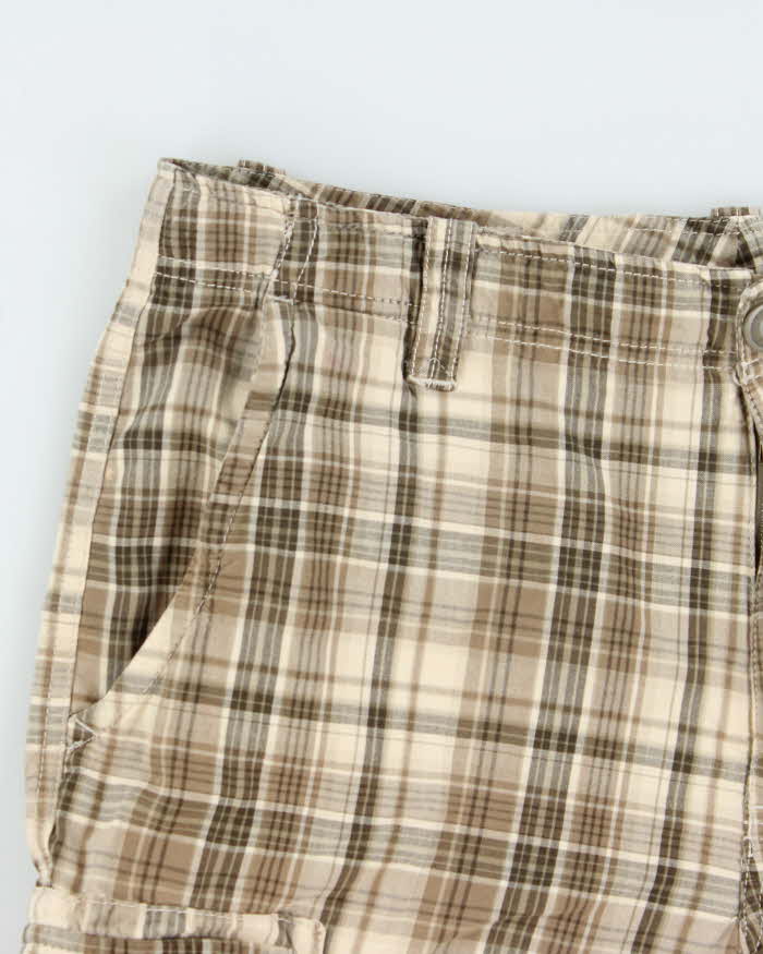 Vintage Y2K 00s Eddie Bauer Khaki Plaid Relaxed Fit Cargo Shorts - W35