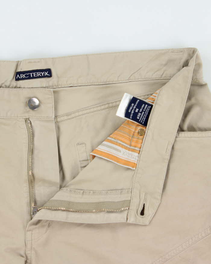 Vintage Y2K 00s Arc'teryx Desert Khaki Canvas Relaxed Fit Wide Leg Technical Shorts - W36