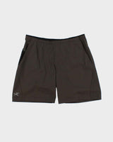 Vintage Arc'teryx Khaki Brown Soft Shell Relaxed Fit Technical Shorts - L