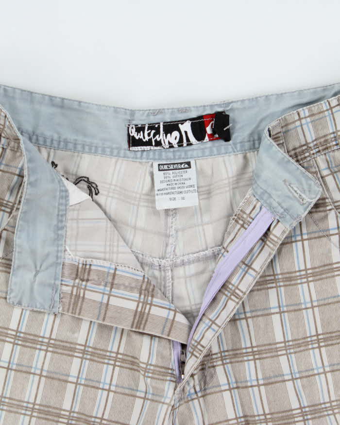 Vintage Y2K 00s Quiksilver Plaid Embroidered Canvas Baggy Fit Wide Leg Cargo Skater Shorts - W31