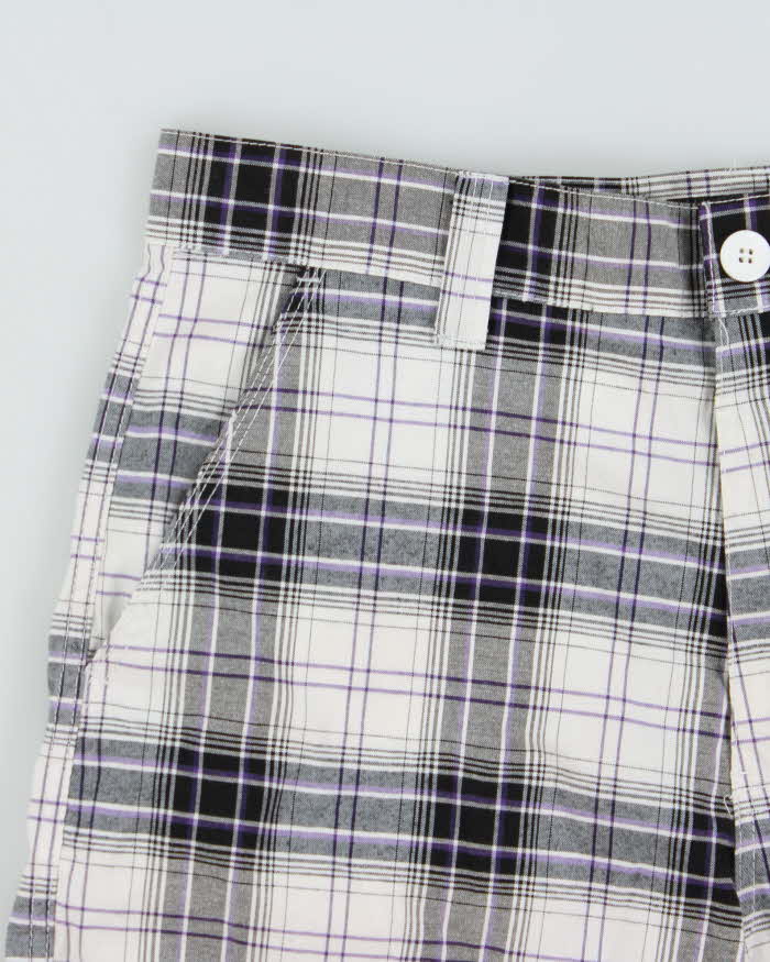 Vintage Y2K 00s Southpole Plaid Twill Canvas Relaxed Fit Baggy Long Skater Shorts - W34
