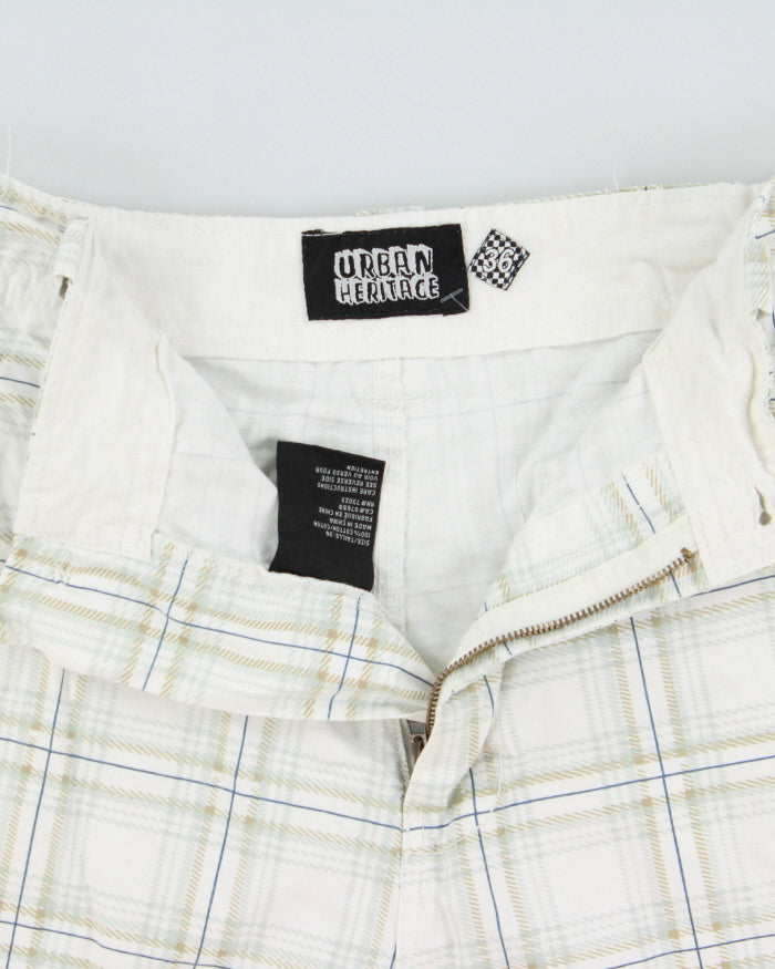 Vintage Y2K 00s Urban Heritage Plaid Canvas Relaxed Fit Wide Leg Cargo Shorts - W36