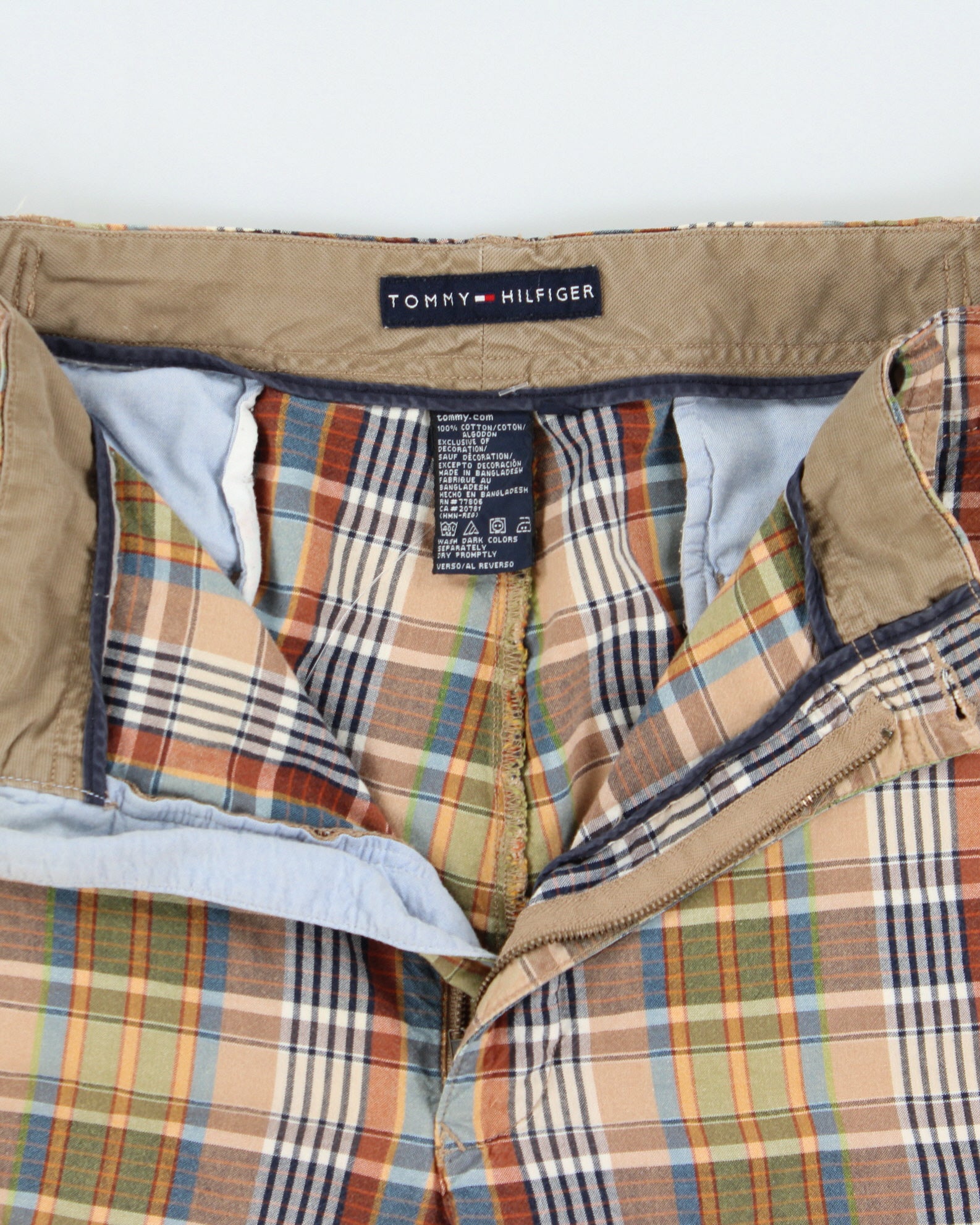 Vintage Y2K 00s Tommy Hilfiger Plaid Relaxed Fit Wide Leg Cargo Shorts - W38