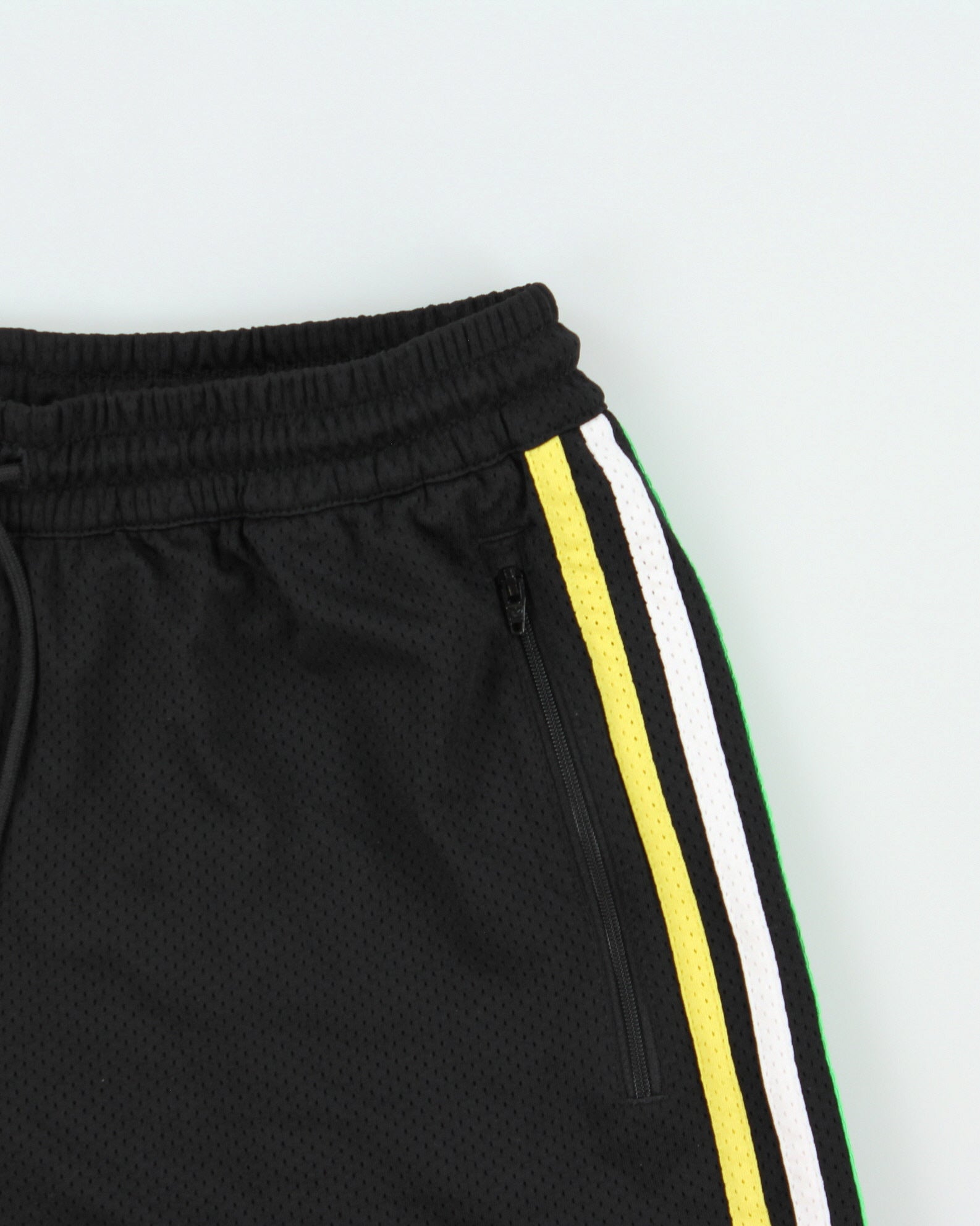 Adidas Originals 3-Stripe Embroidered Relaxed Fit Mesh Sprinter Shorts - M