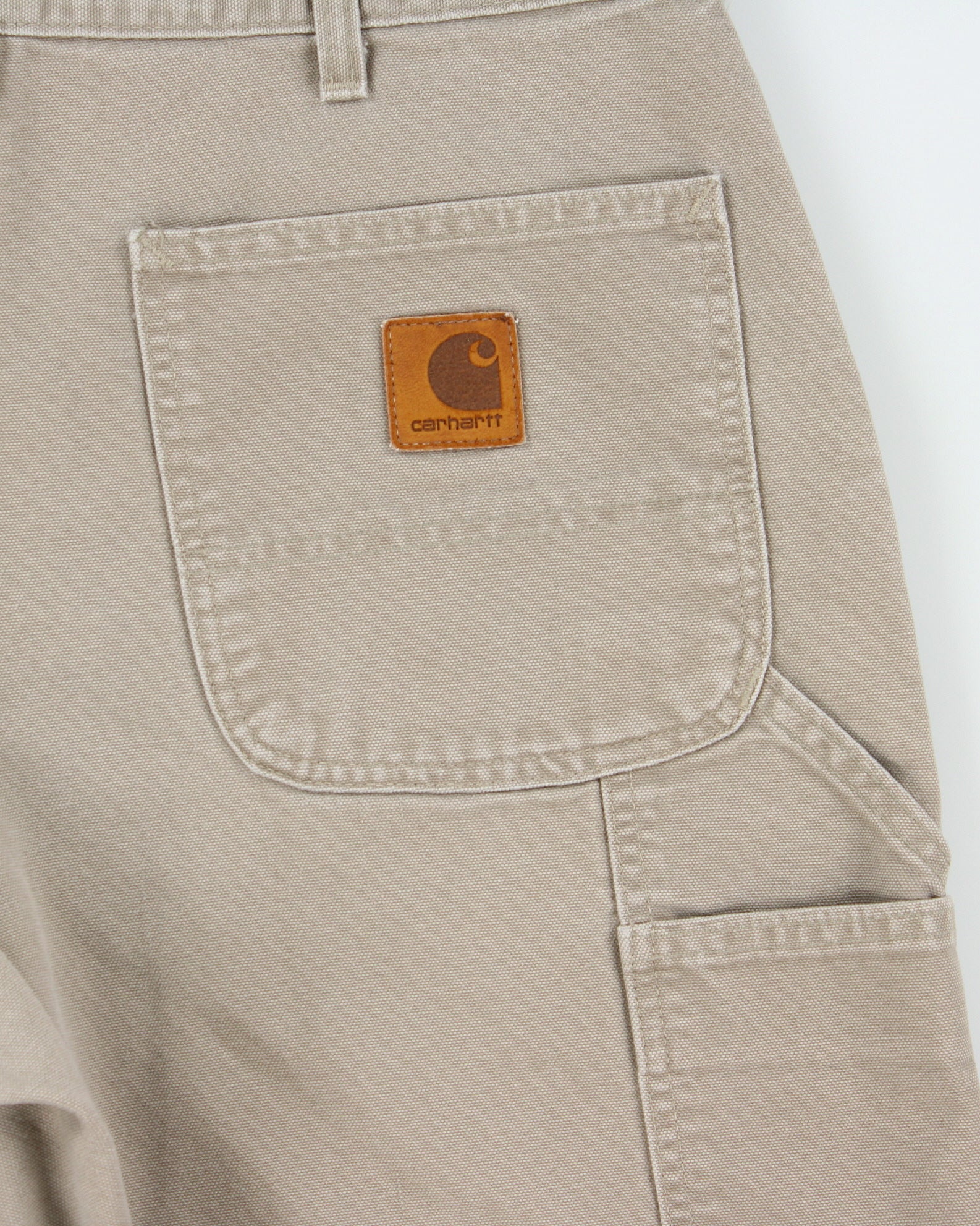 Vintage 2002 Carhartt Desert Khaki Duck Canvas Leather Patch Relaxed Fit Wide Leg Carpenter Shorts - W34
