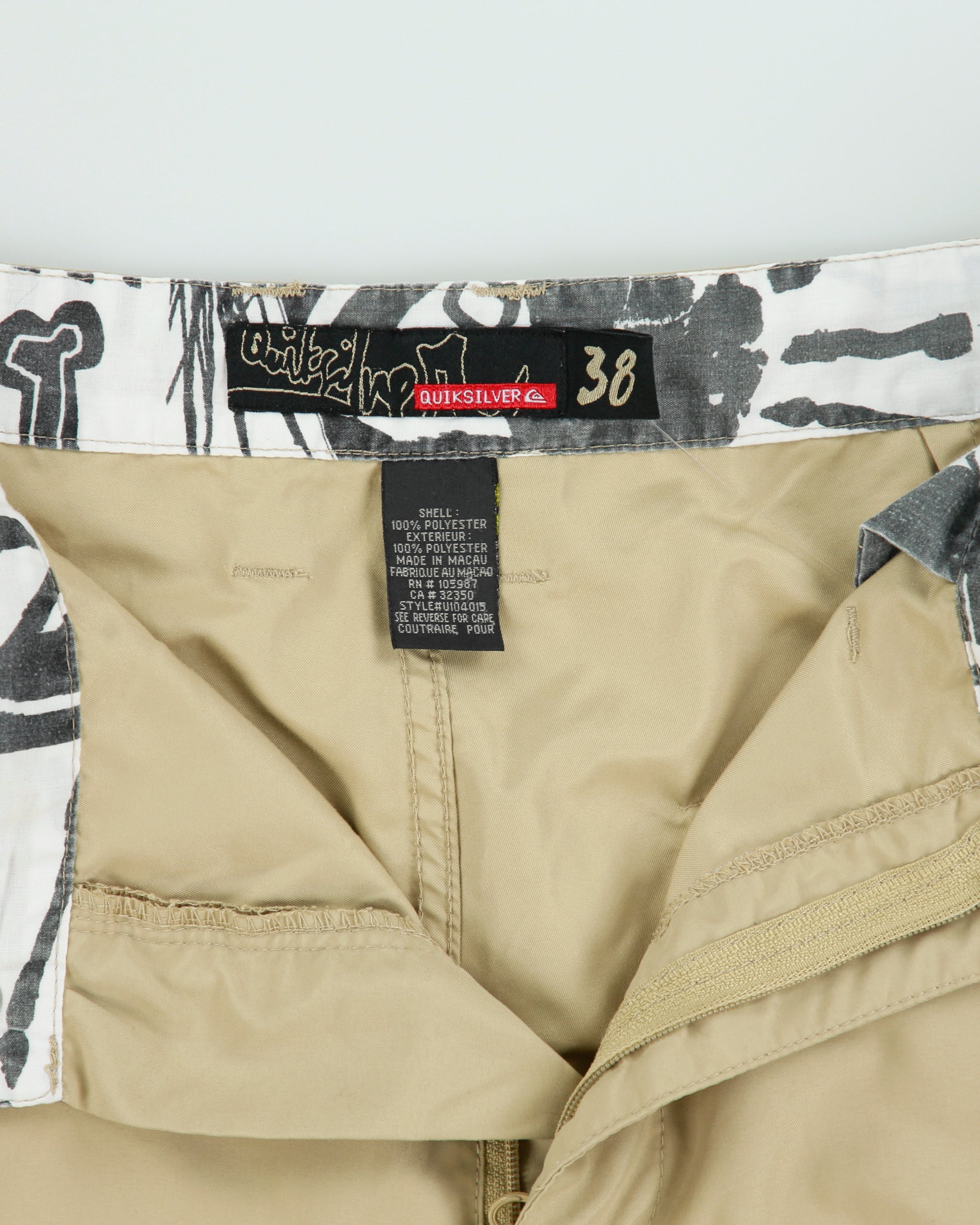 Vintage Y2K 00s Quiksilver Khaki Relaxed Fit Wide Leg Multi-Pocket Soft Shell Shorts - W38