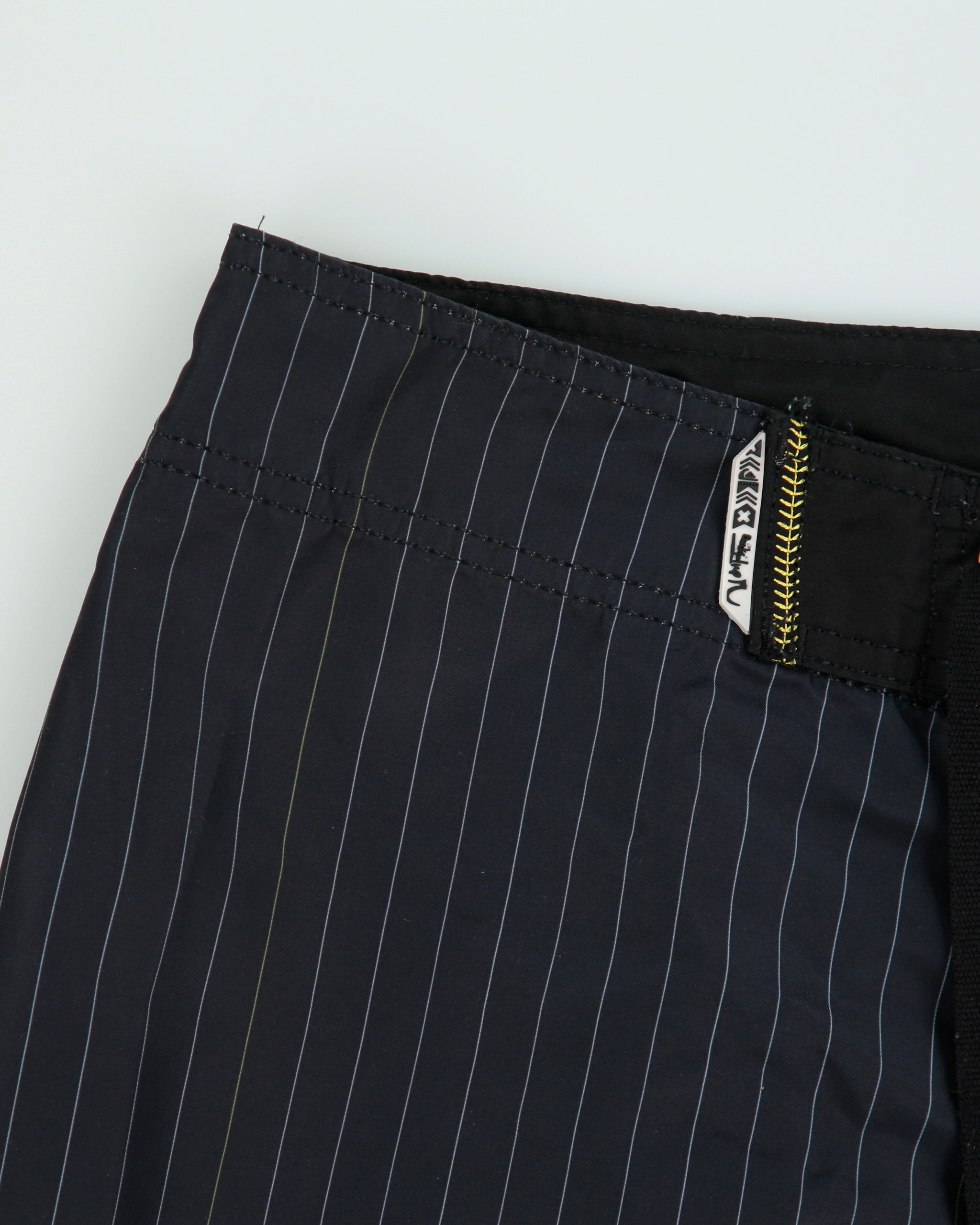 Vintage Y2K 00s Quiksilver Navy Pinstriped Relaxed Fit Shell Board Shorts - W30