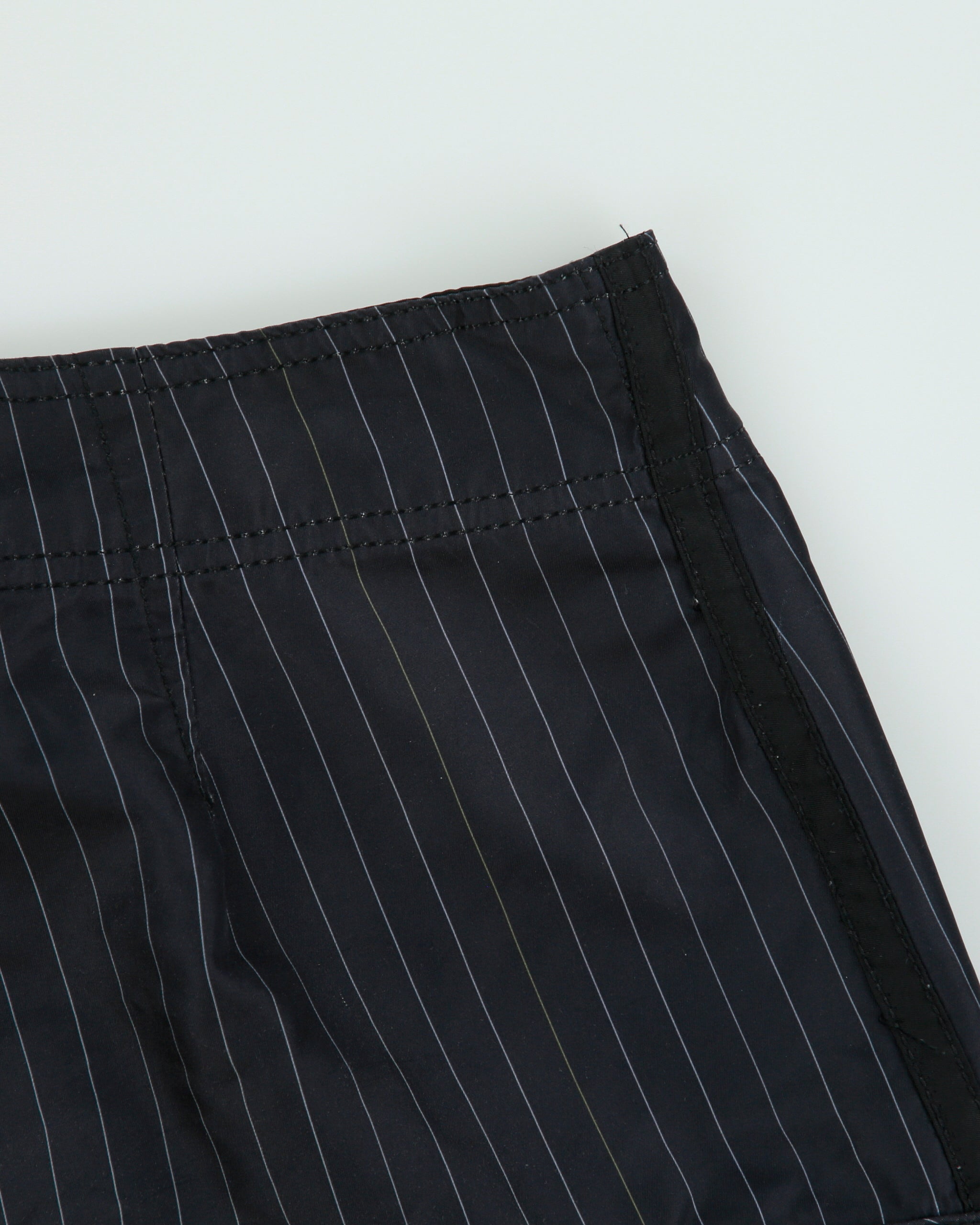 Vintage Y2K 00s Quiksilver Navy Pinstriped Relaxed Fit Shell Board Shorts - W30