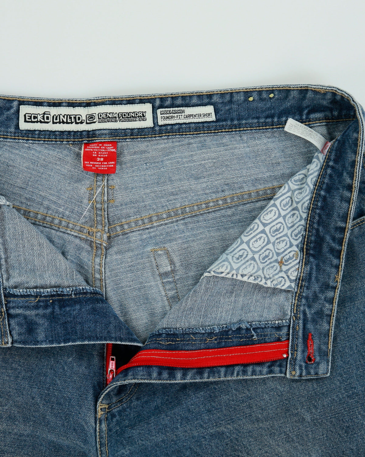 Vintage Y2K 00s Ecko UNLTD Denim Foundry-Fit Relaxed Fit Wide Leg Carpenter Jean Shorts - W38