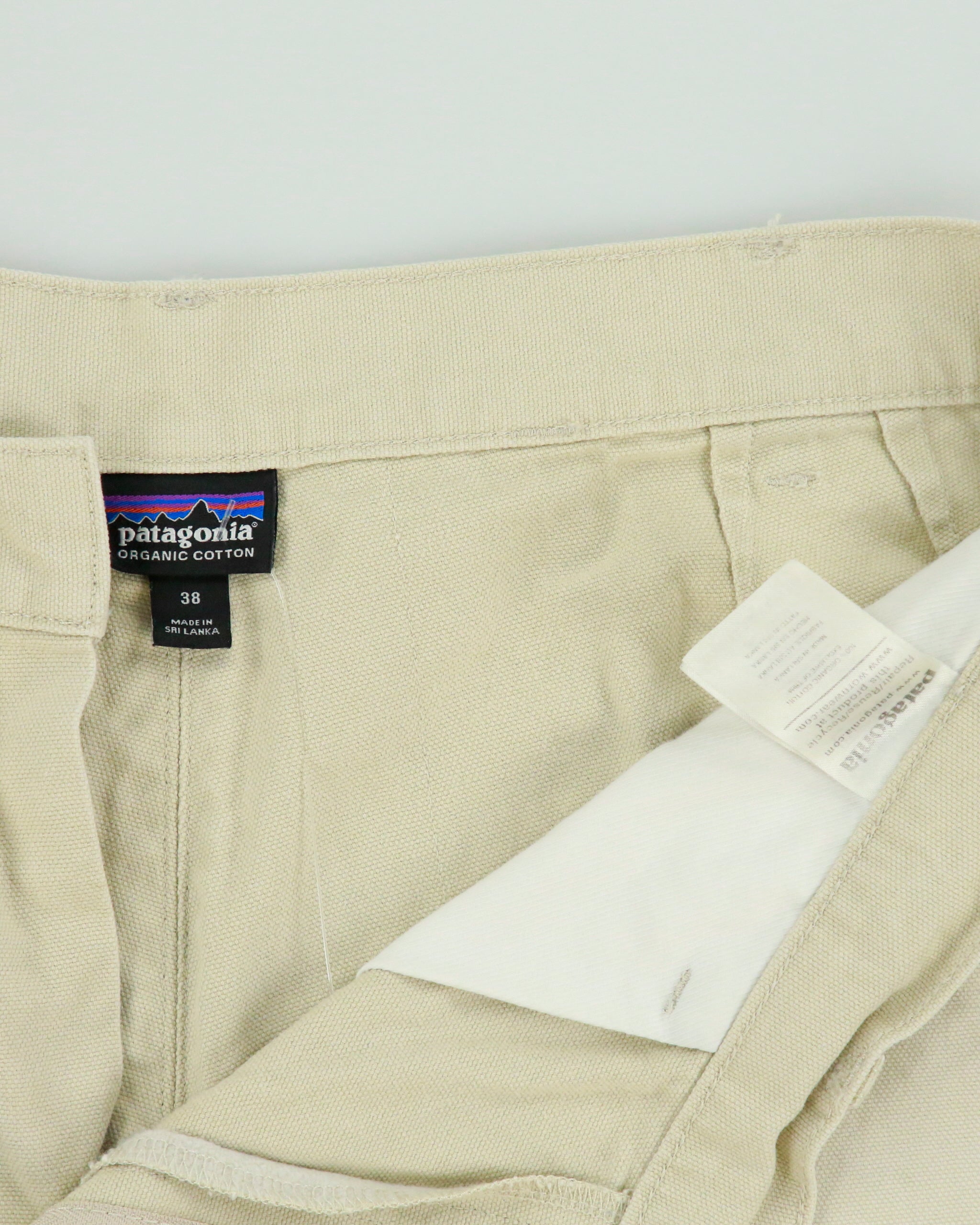Vintage 2000s Patagonia Women's Organic Cotton Canvas Bermuda Shorts - W39