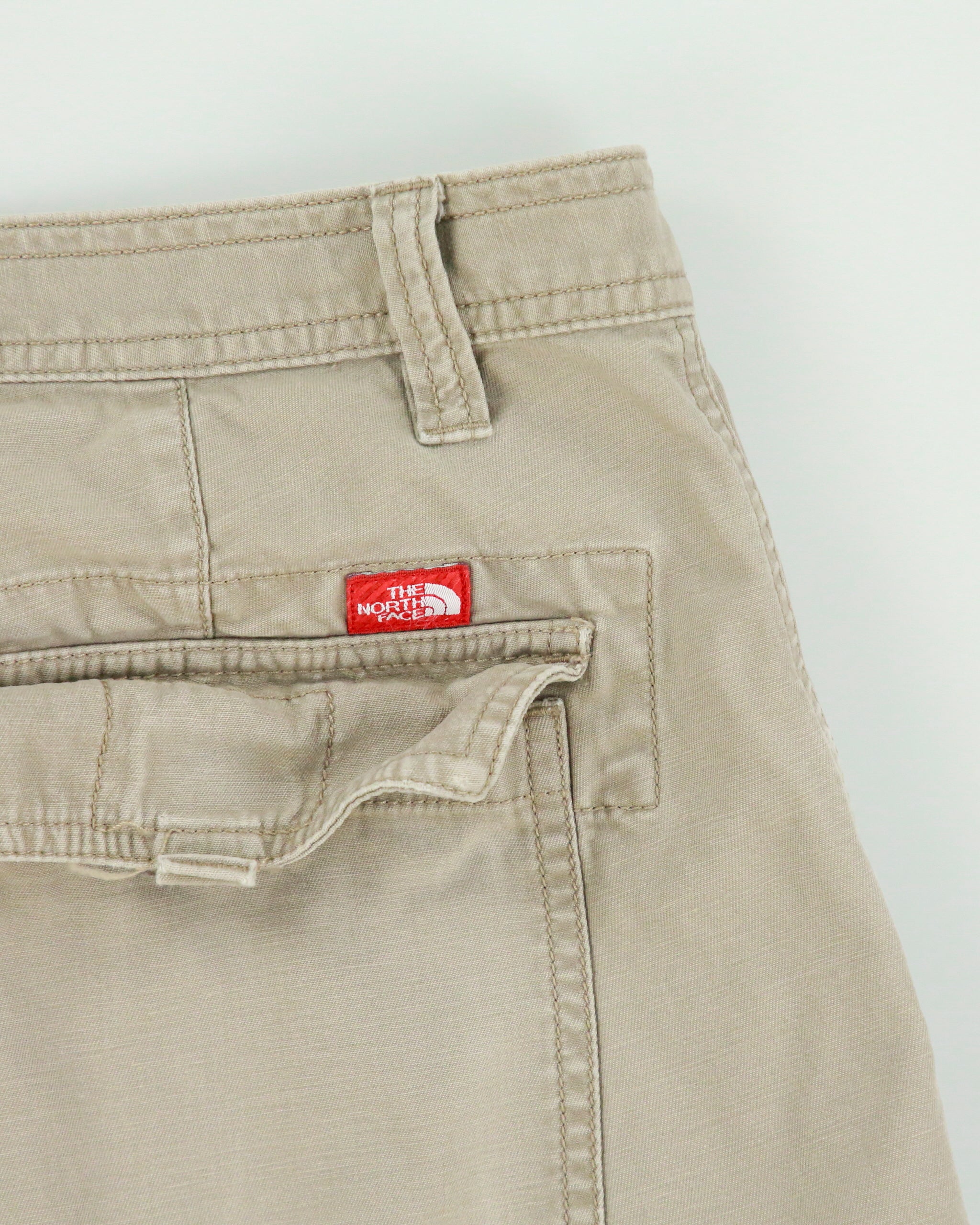 Vintage Y2K 00s The North Face Multi Pocket Cargo Shorts - W31
