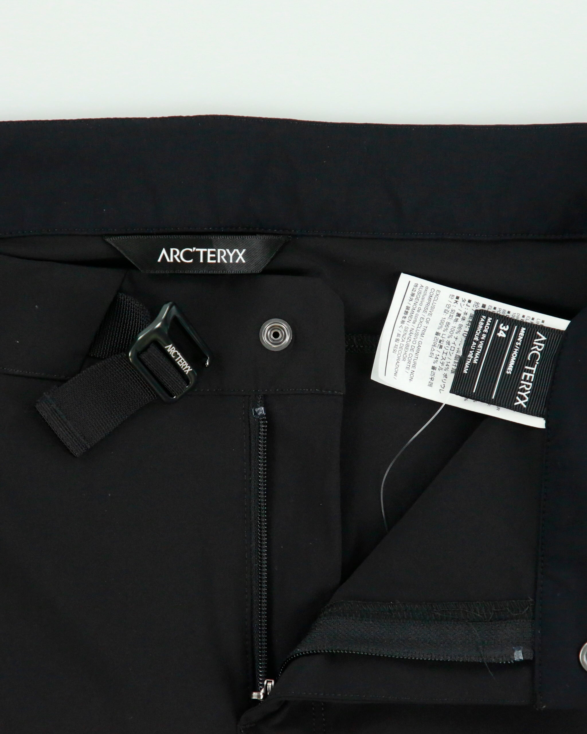 Vintage Arc'teryx Lefroy 11" Technical Shorts - W34