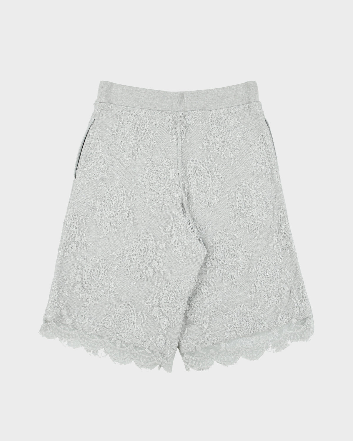 DSWT S/S 2020 Burberry Pebble Grey Chantilly Lace Wide Leg Drawcord Shorts - XS