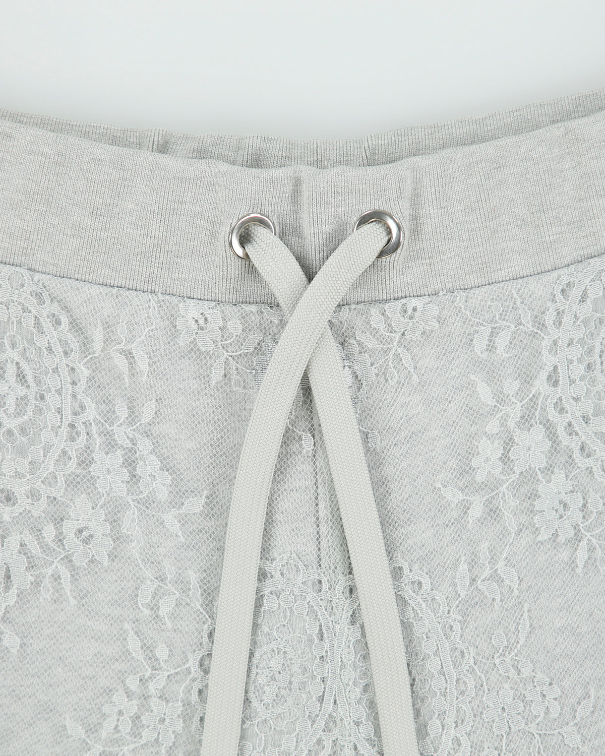 DSWT S/S 2020 Burberry Pebble Grey Chantilly Lace Wide Leg Drawcord Shorts - XS