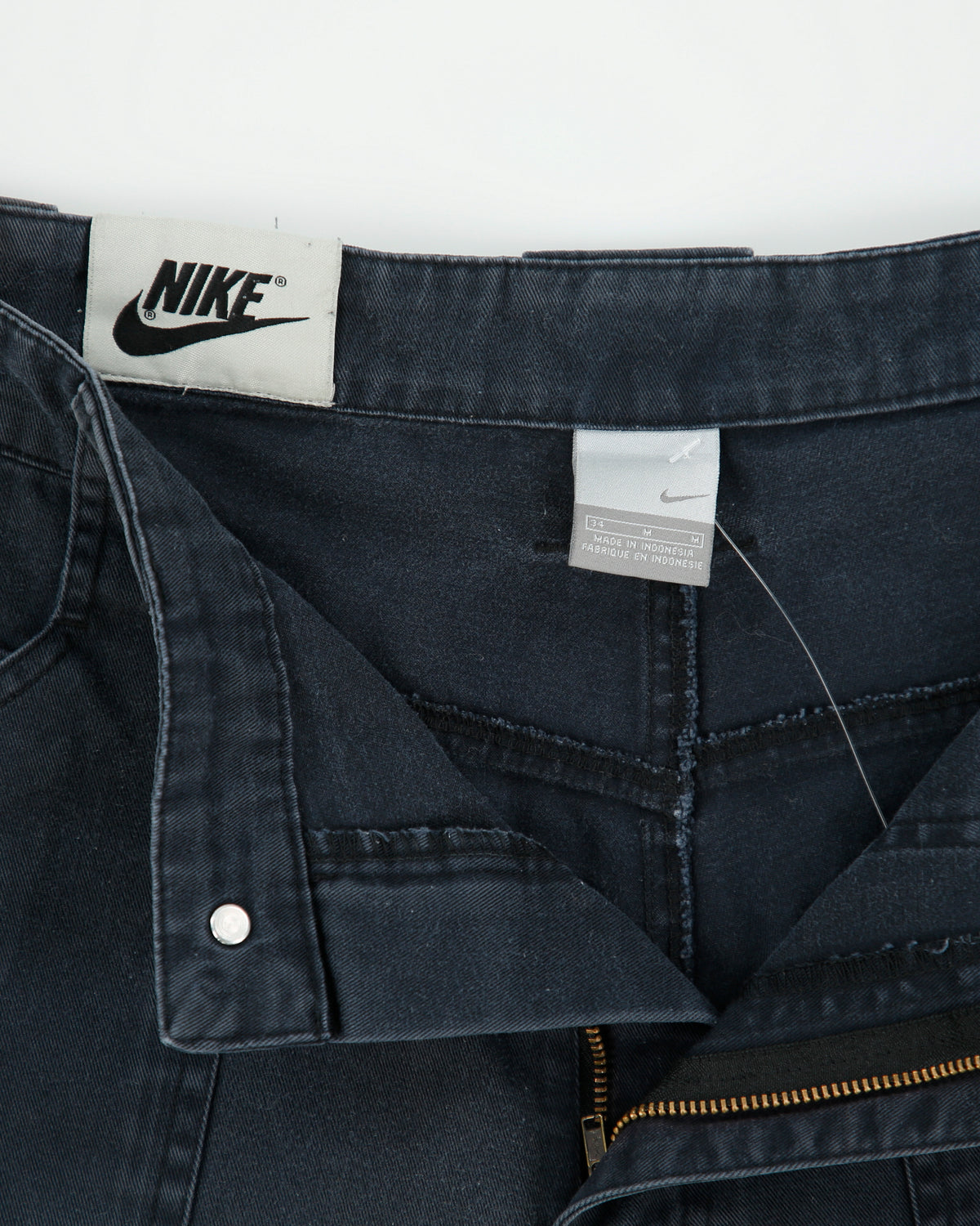 Vintage Y2K 00s Nike Patch Pocket Relaxed Fit Baggy Canvas Shorts - W34