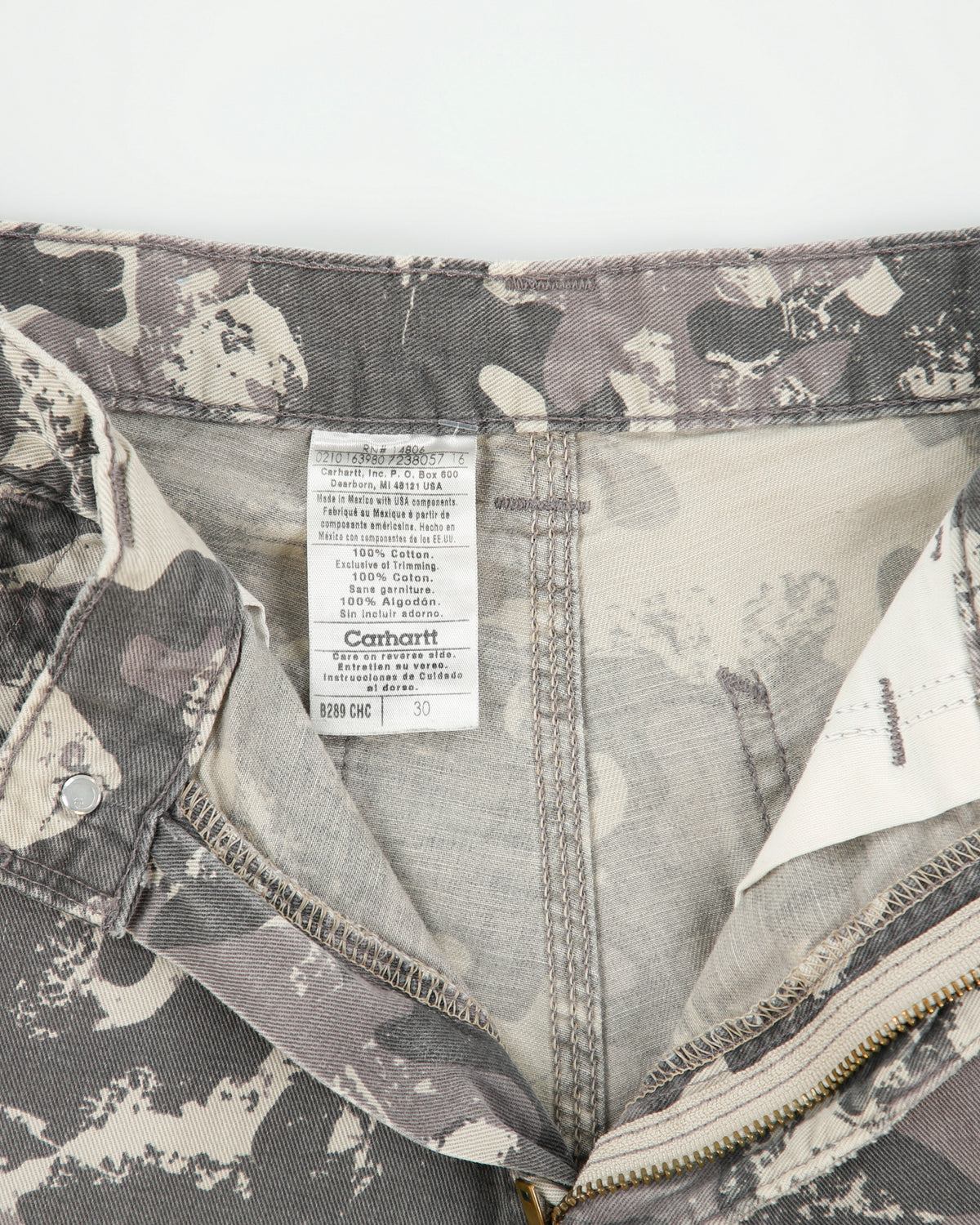 Vintage Carhartt B289 Charcoal Camo Rugged Canvas Relaxed Fit Utility Cargo Shorts - W30