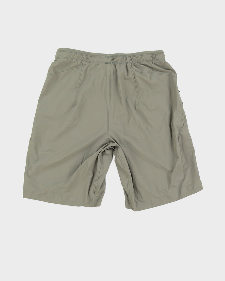 Arc'teryx Grey Utility Shorts - W32