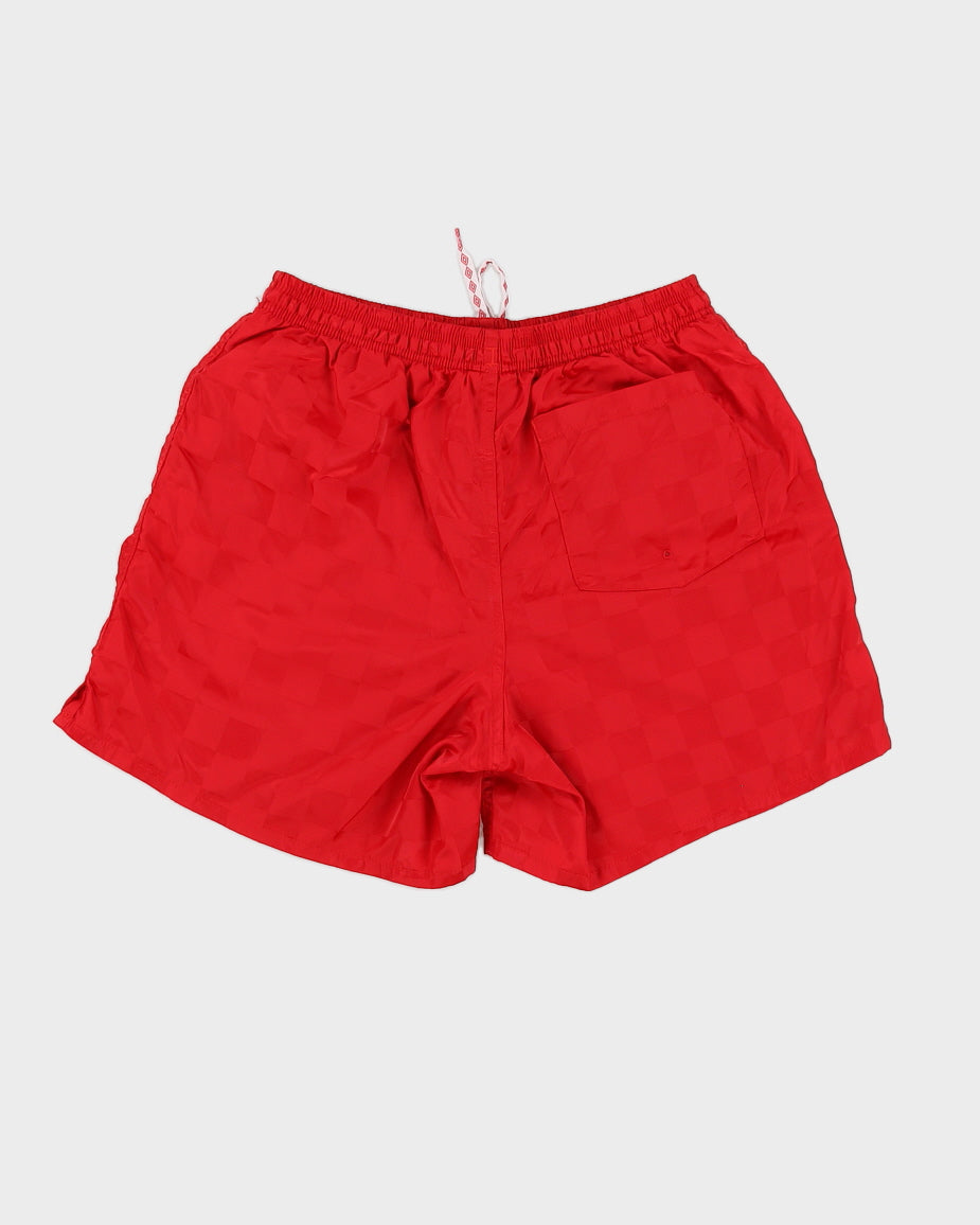 00s Umbro Red Checkered Shorts - M