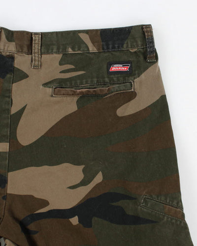 Genuine Dickies Camouflage Shorts - W36 L12