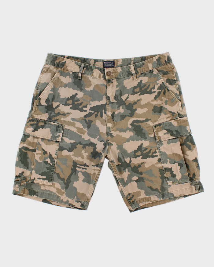 Levi's Camouflage Cargo Shorts - XL