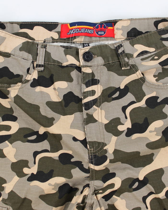 Vintage 90's JNCO Jeans Camouflage Shorts - 34