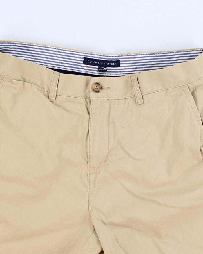 Vintage Men's Tommy Hilfiger Chino Shorts - W32