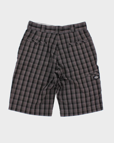 Dickies Regular Fit Check Grey Shorts W32
