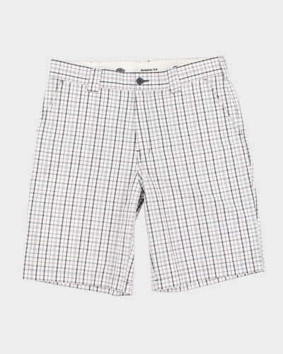 Dickies Regular Fit Check White Shorts W38