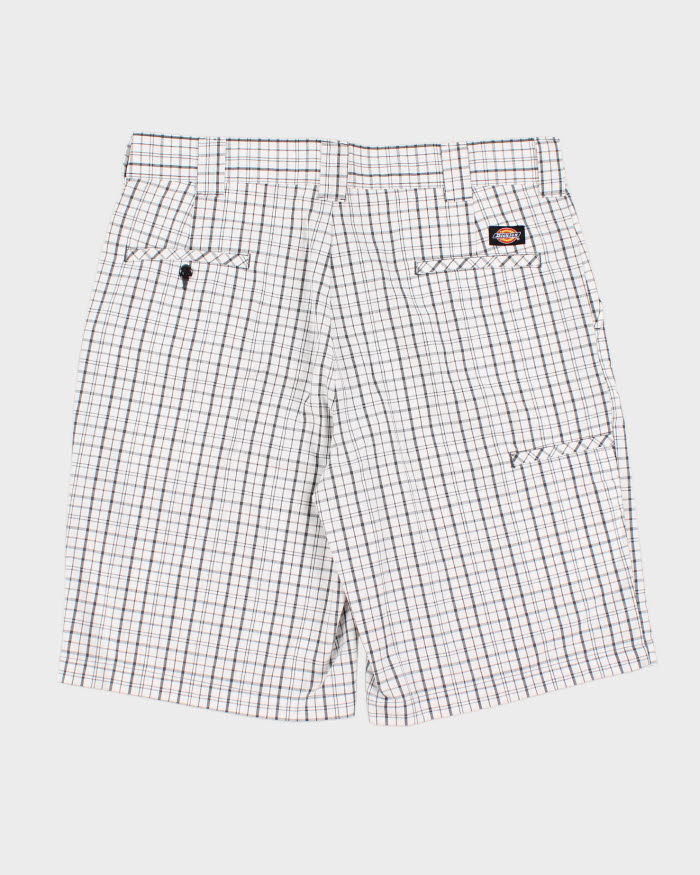 Dickies Regular Fit Check White Shorts W38