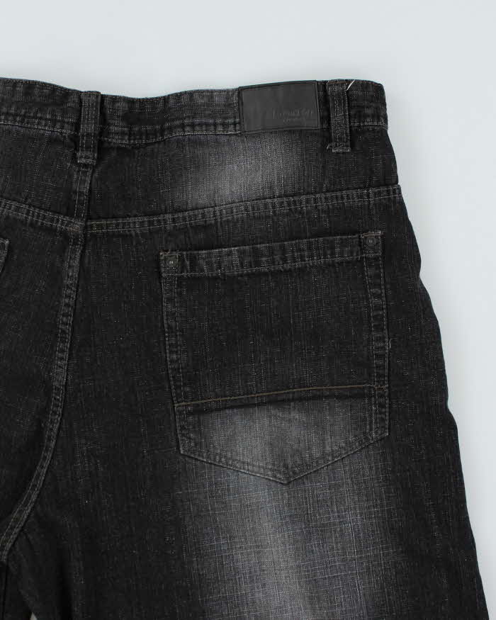 Y2k 00s Southpole Black baggy Denim Shorts - W44