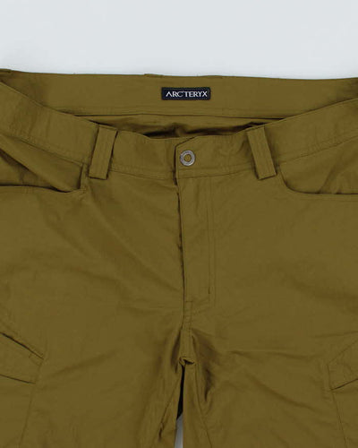 Vintage Arc'teryx Cargo Hiking Shorts - W36 L13
