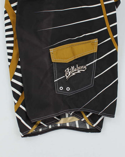 Vintage Y2K Billabong All Over Print Board Cargo Shorts - W26 L9