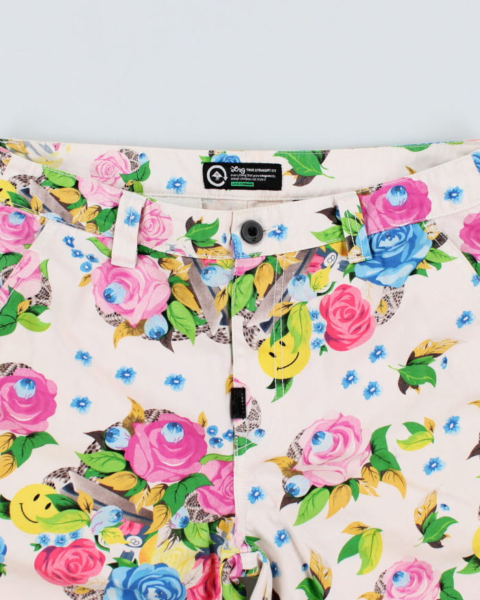 LRG White Pattern Shorts - W34