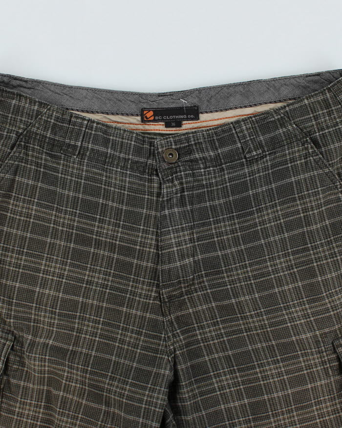 Y2K 00s Green Check Cargo Shorts - W36