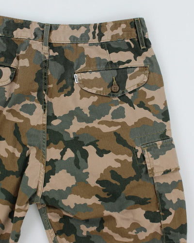 Levi's White Tab Camouflage Cargo Shorts - W31
