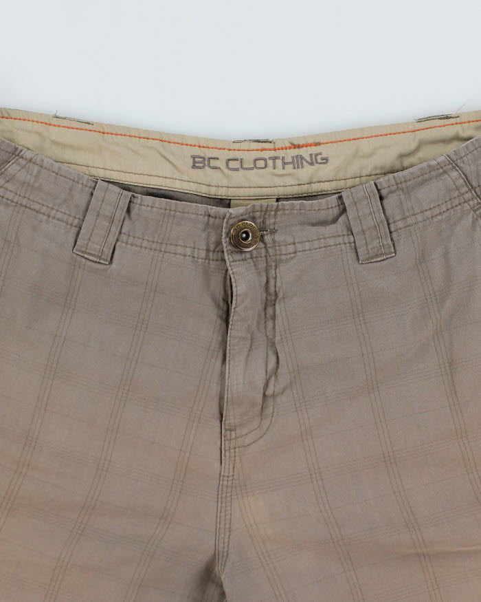 Y2K 00s Khaki Cargo Shorts - W36