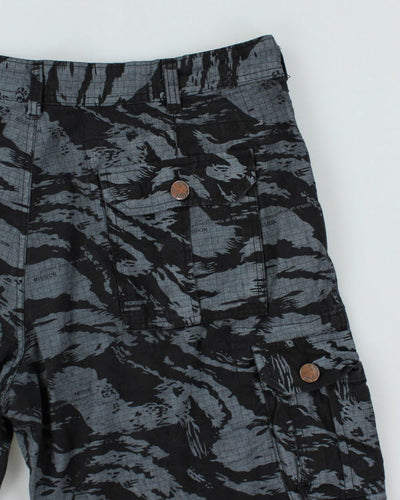 Y2k 00s Blue Camouflage Shorts - W40