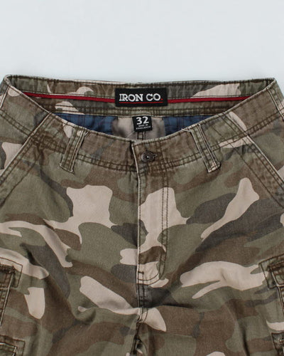 Y2k 00s Camouflage Shorts - W32
