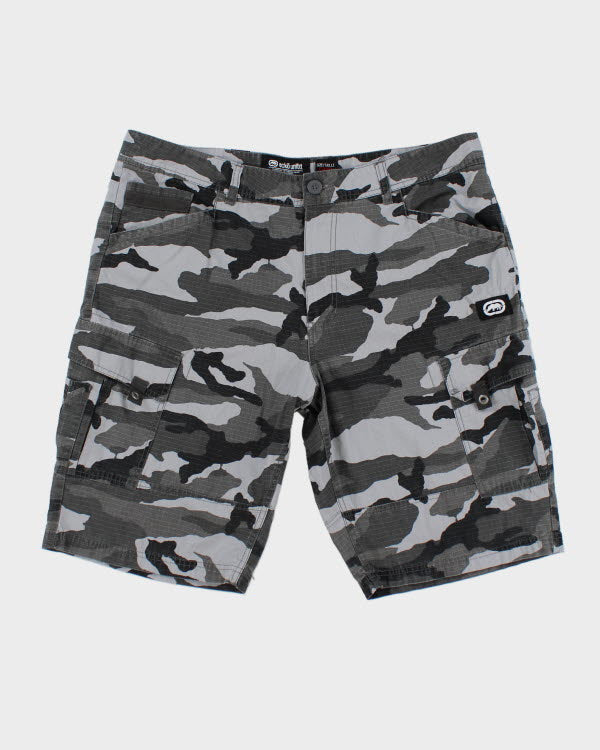 Y2k 00s Ecko Camouflage Shorts - W38