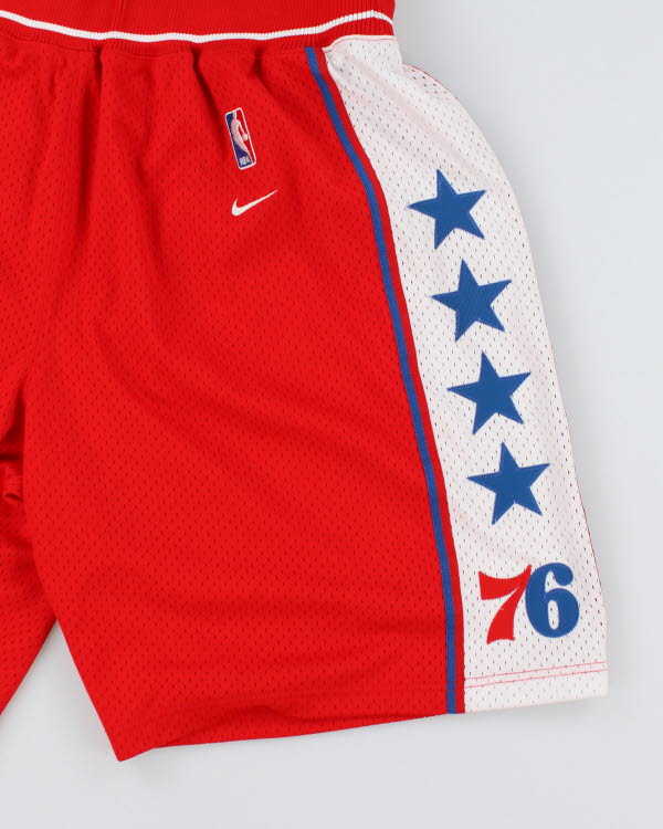 Vintage 90's Nike Philly 76ers Basketball Shorts - W34 L10