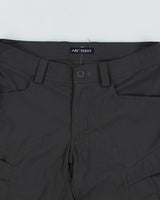 Vintage Arc'teryx Grey Cargo Hiking Shorts - W32 L11