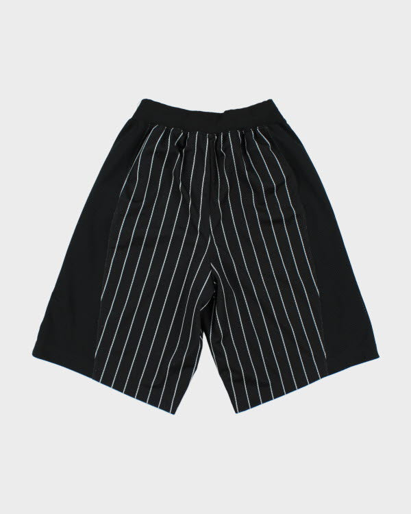 Jordan Loose Fitting Striped Basketball Shorts - W30 L11