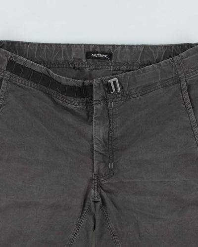 Arc'teryx Men's Belted Dark Grey Shorts - W34